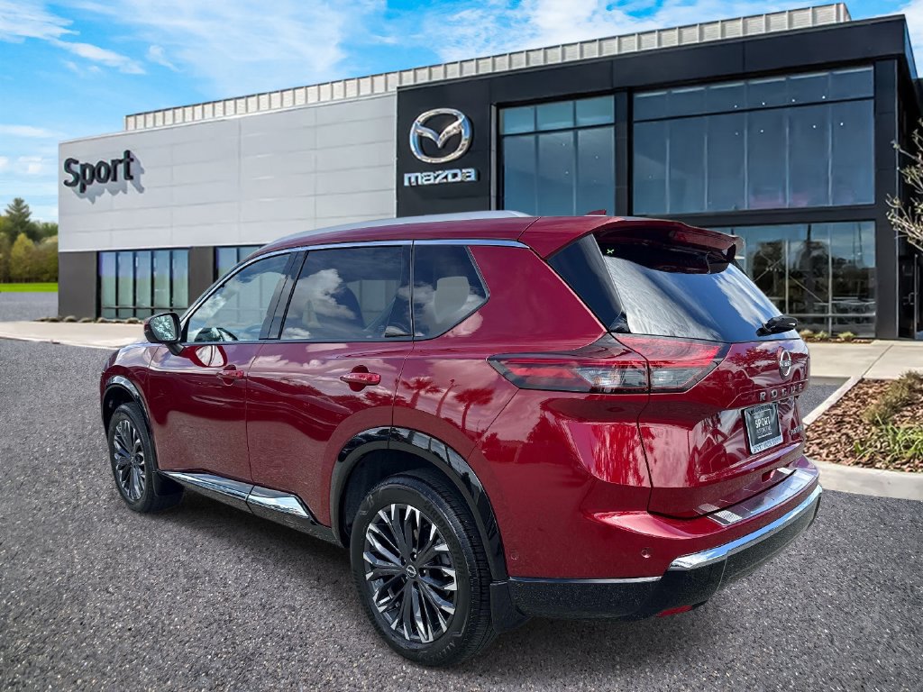 Used 2024 Nissan Rogue Platinum FWD image 6