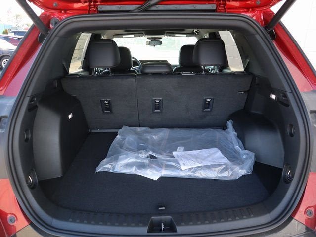 New 2026 GMC Terrain AT4 w/ Convenience Package III AWD/4WD image 9
