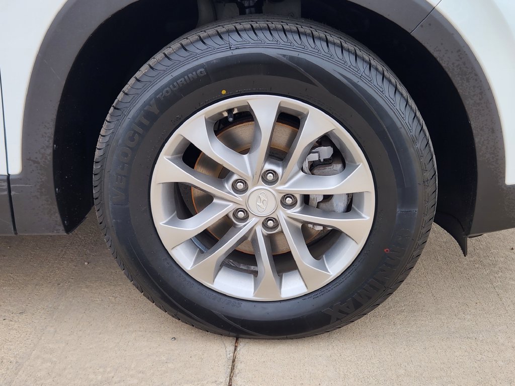Used 2020 Hyundai Santa Fe SE AWD/4WD image 9