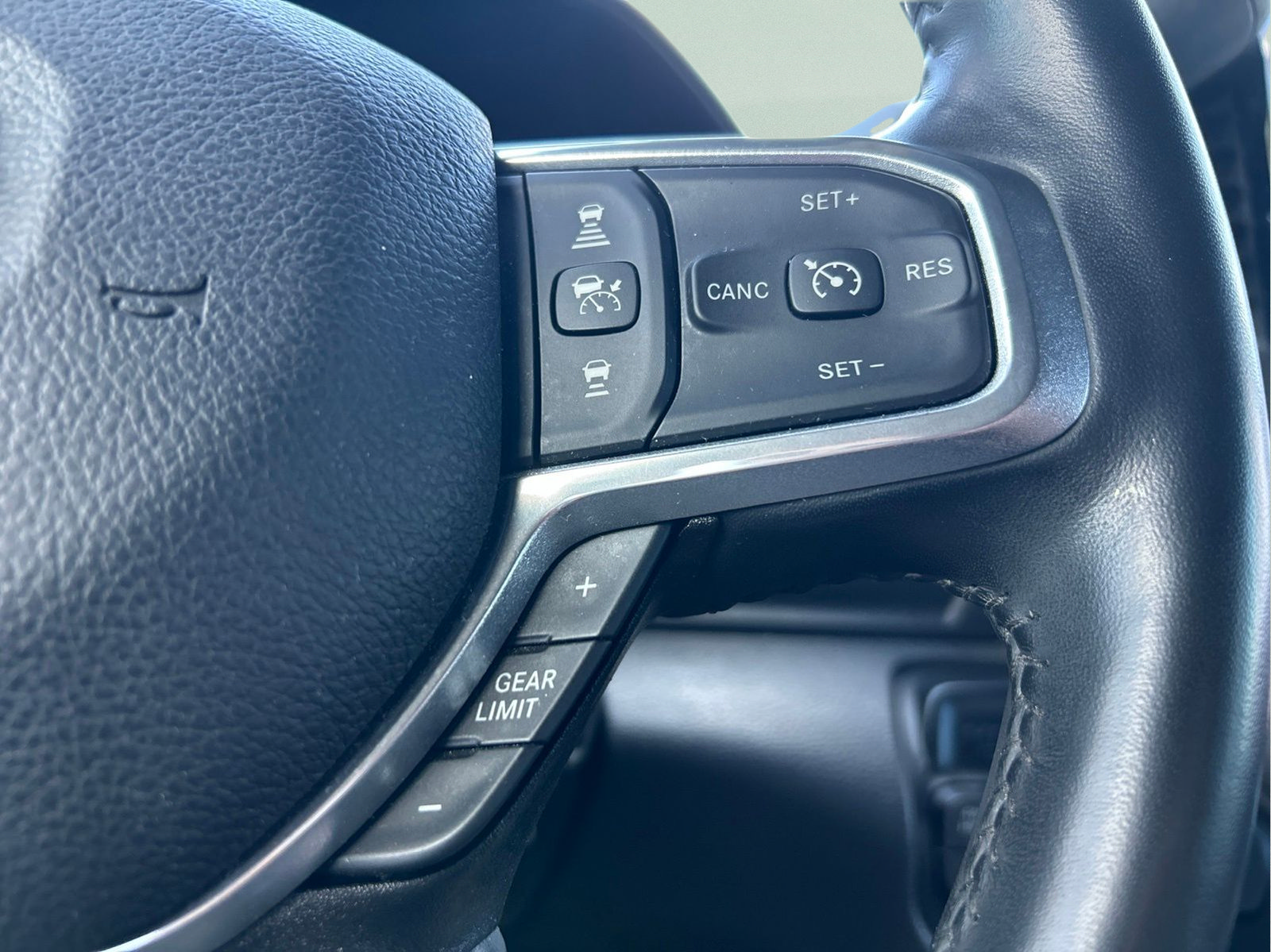 Certified 2023 RAM 2500 Laramie AWD/4WD image 30