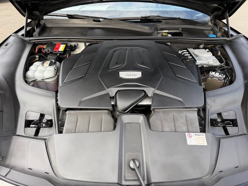 Used 2020 Porsche Cayenne AWD/4WD image 13