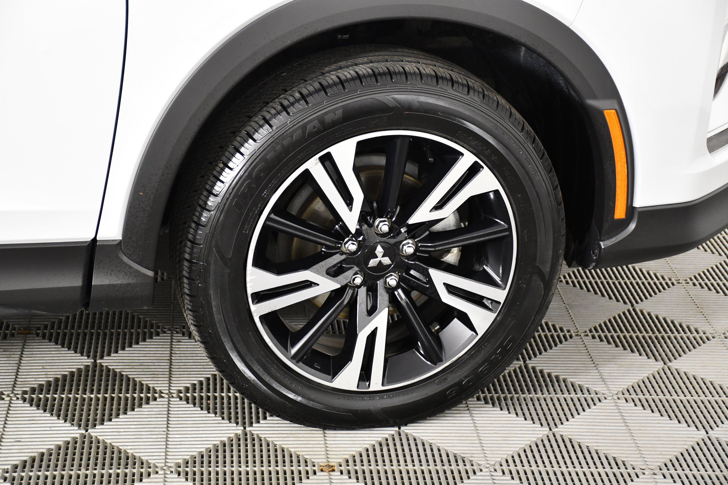 Used 2024 Mitsubishi Eclipse Cross SE AWD/4WD image 54