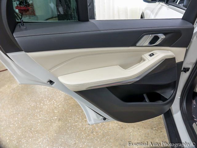 Used 2022 BMW X5 xDrive40i w/ Climate Comfort Package image 22