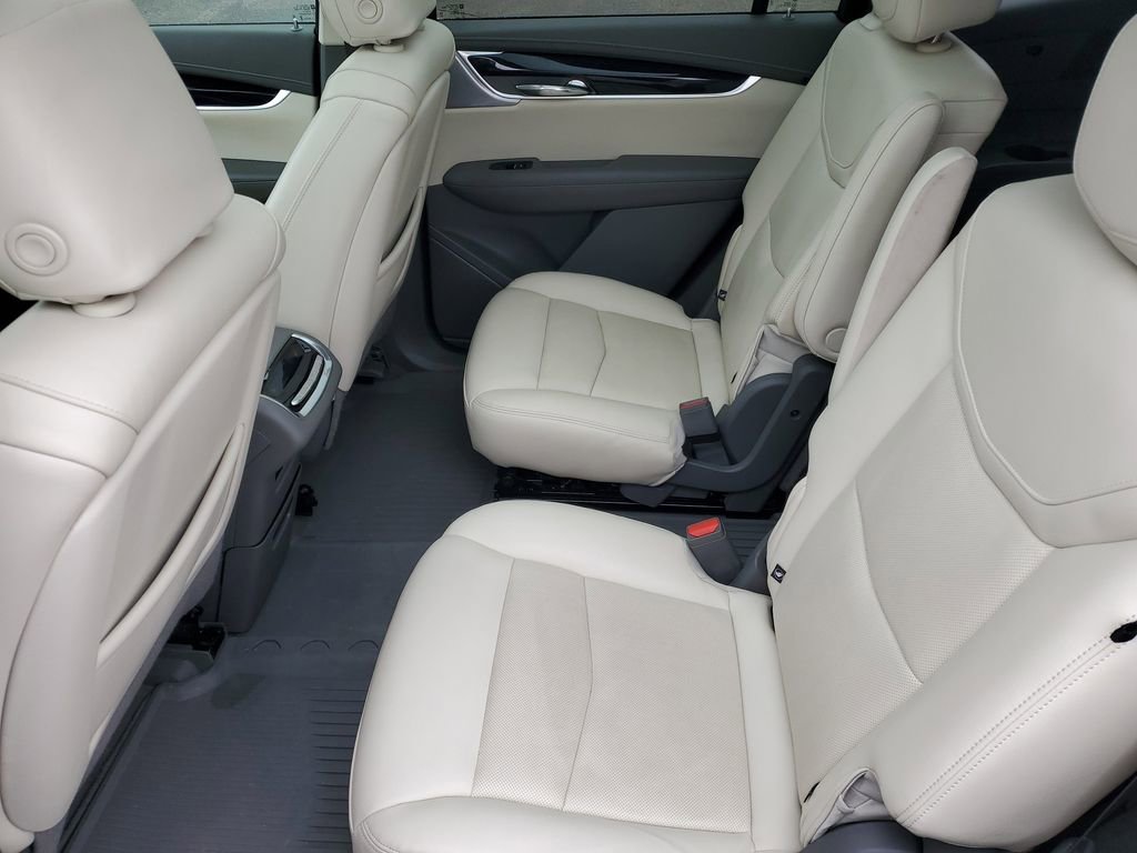 Certified 2024 Cadillac XT6 Premium Luxury w/ LPO, Floor Liner Package image 26