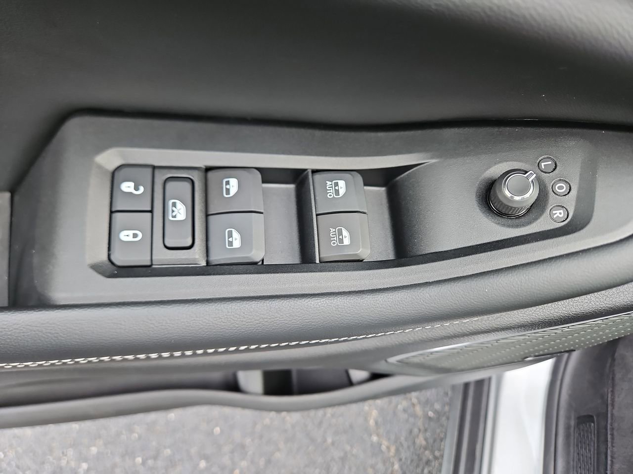 New 2024 Jeep Grand Cherokee Limited 4xe image 23