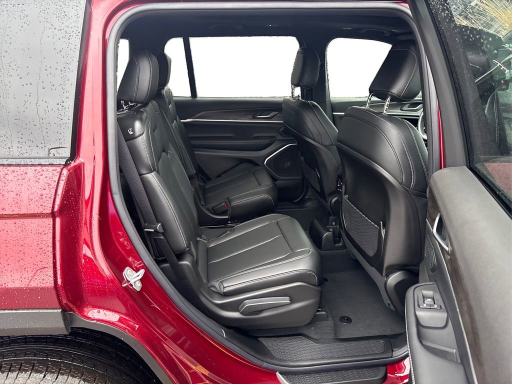 New 2026 Jeep Grand Cherokee L Limited w/ Limited Altitude Package image 21