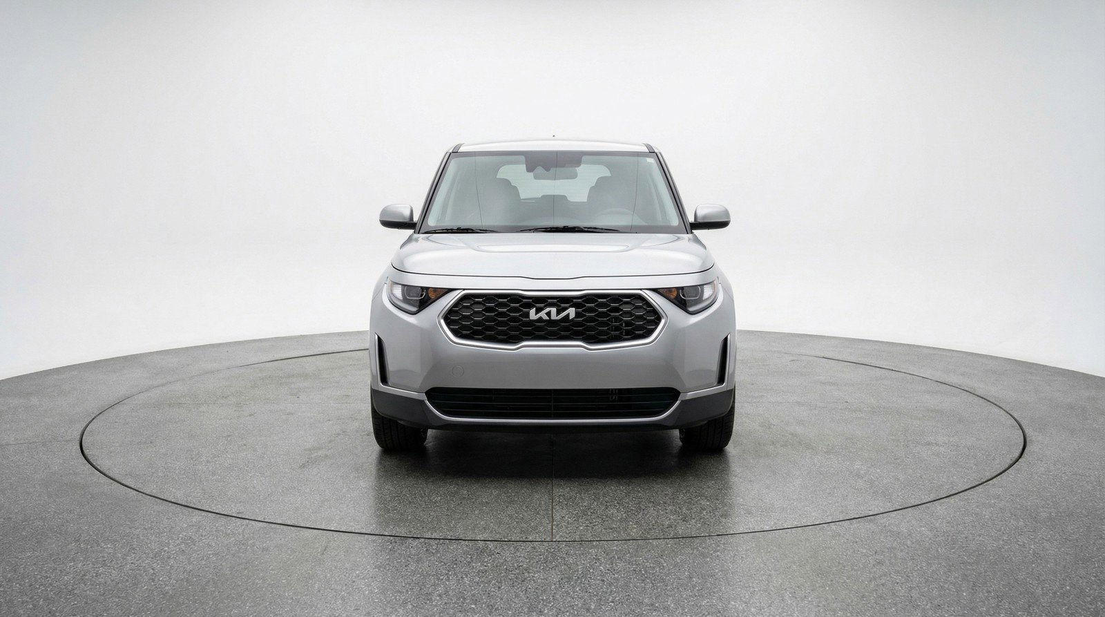 Used 2025 Kia Soul LX w/ LX Technology Package FWD image 2