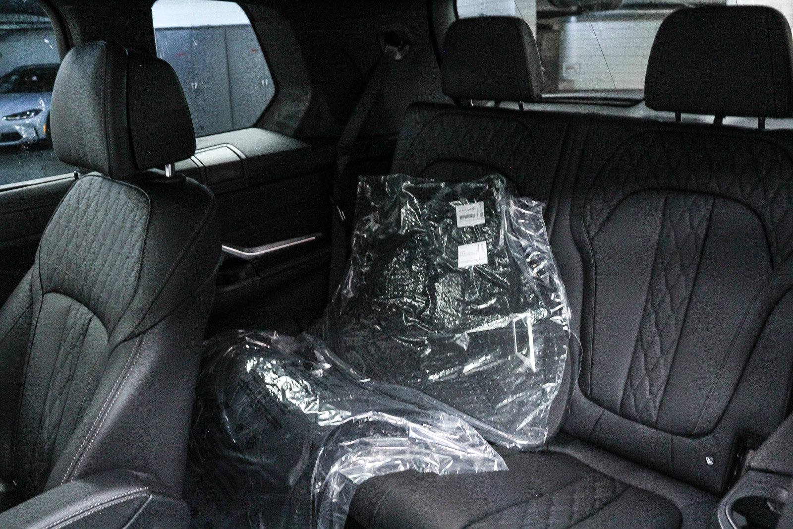 New 2026 BMW X7 M60i image 18