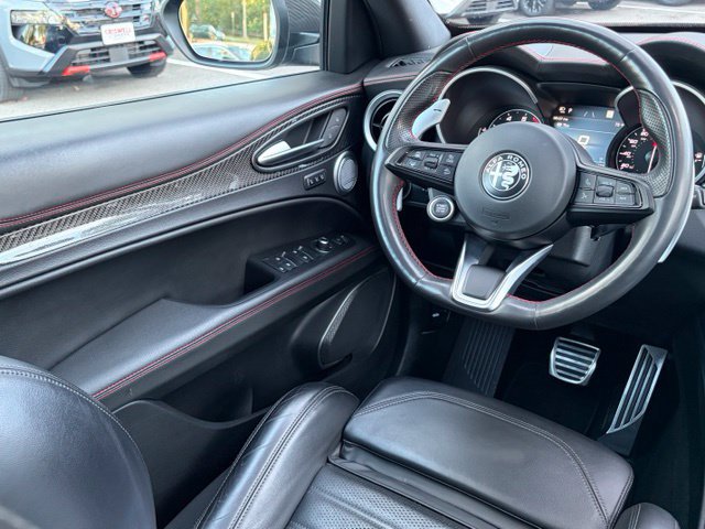 Used 2023 Alfa Romeo Stelvio Estrema AWD/4WD image 44