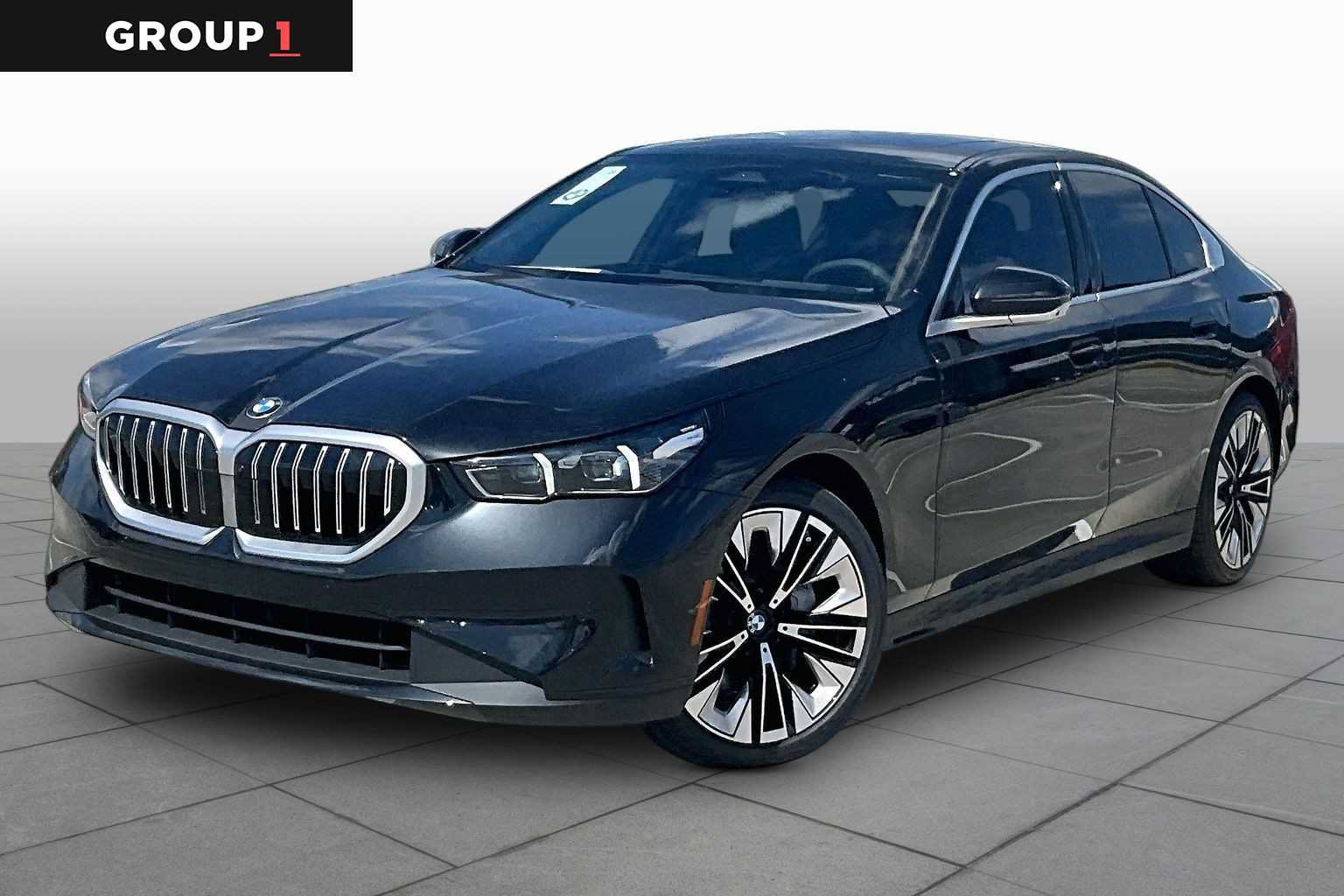 Used 2026 BMW 540i xDrive w/ Premium Package AWD/4WD image 1