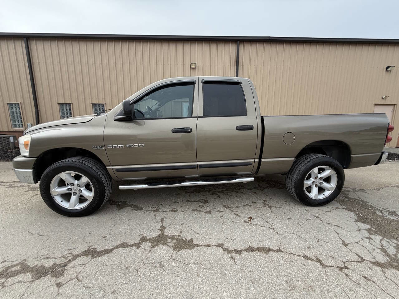 Used 2007 Dodge Ram 1500 Truck SLT image 4