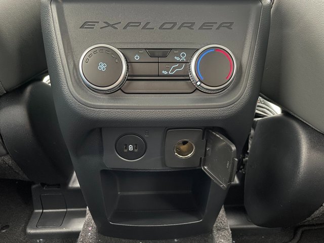 New 2025 Ford Explorer Active w/ Active Comfort Package image 12