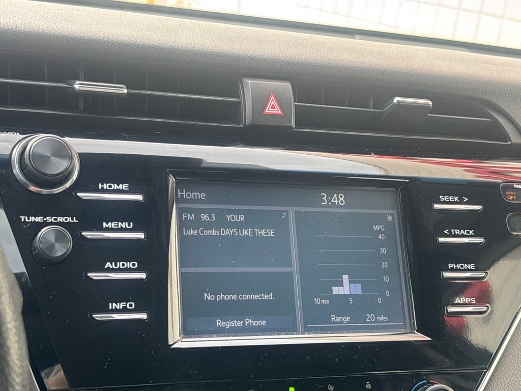 Used 2018 Toyota Camry LE w/ Convenience Package image 11