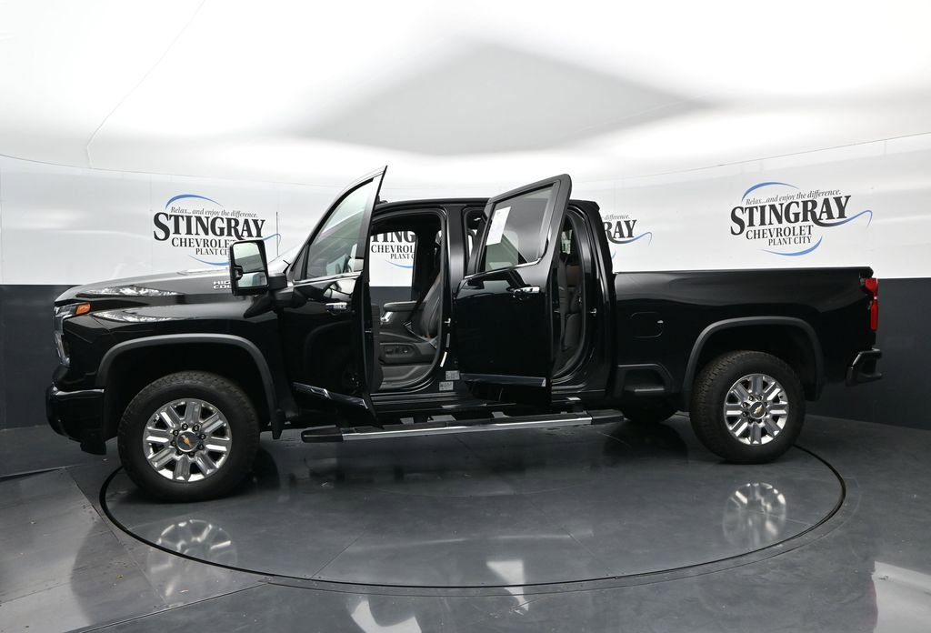 Used 2024 Chevrolet Silverado 2500 High Country w/ High Country Premium Package image 27