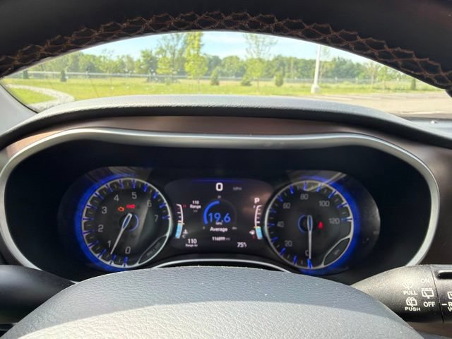 Used 2017 Chrysler Pacifica Touring-L Plus w/ Advanced Safetytec Group FWD image 53