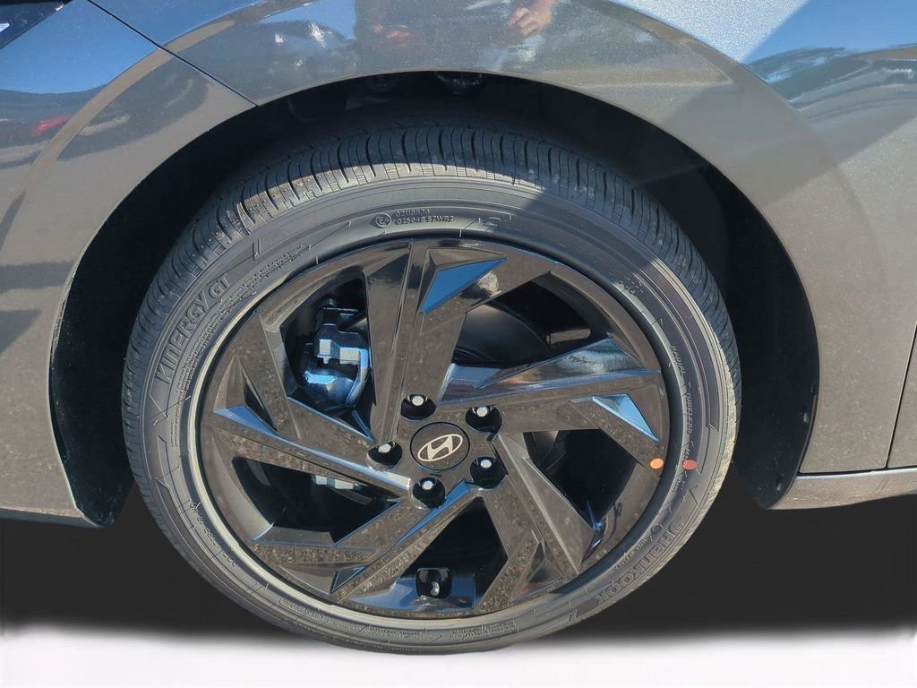 New 2026 Hyundai Elantra SEL Sport image 11