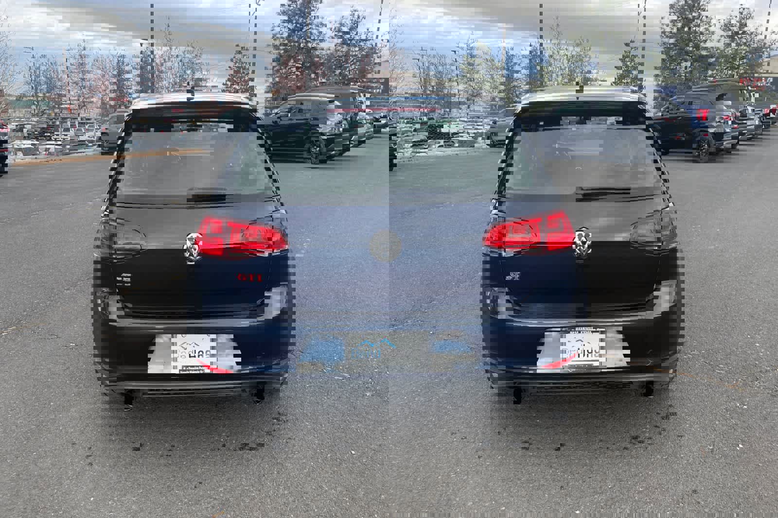 Used 2017 Volkswagen GTI Sport image 4