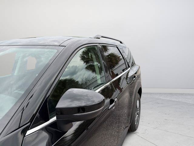 Certified 2024 Nissan Pathfinder SV FWD image 27