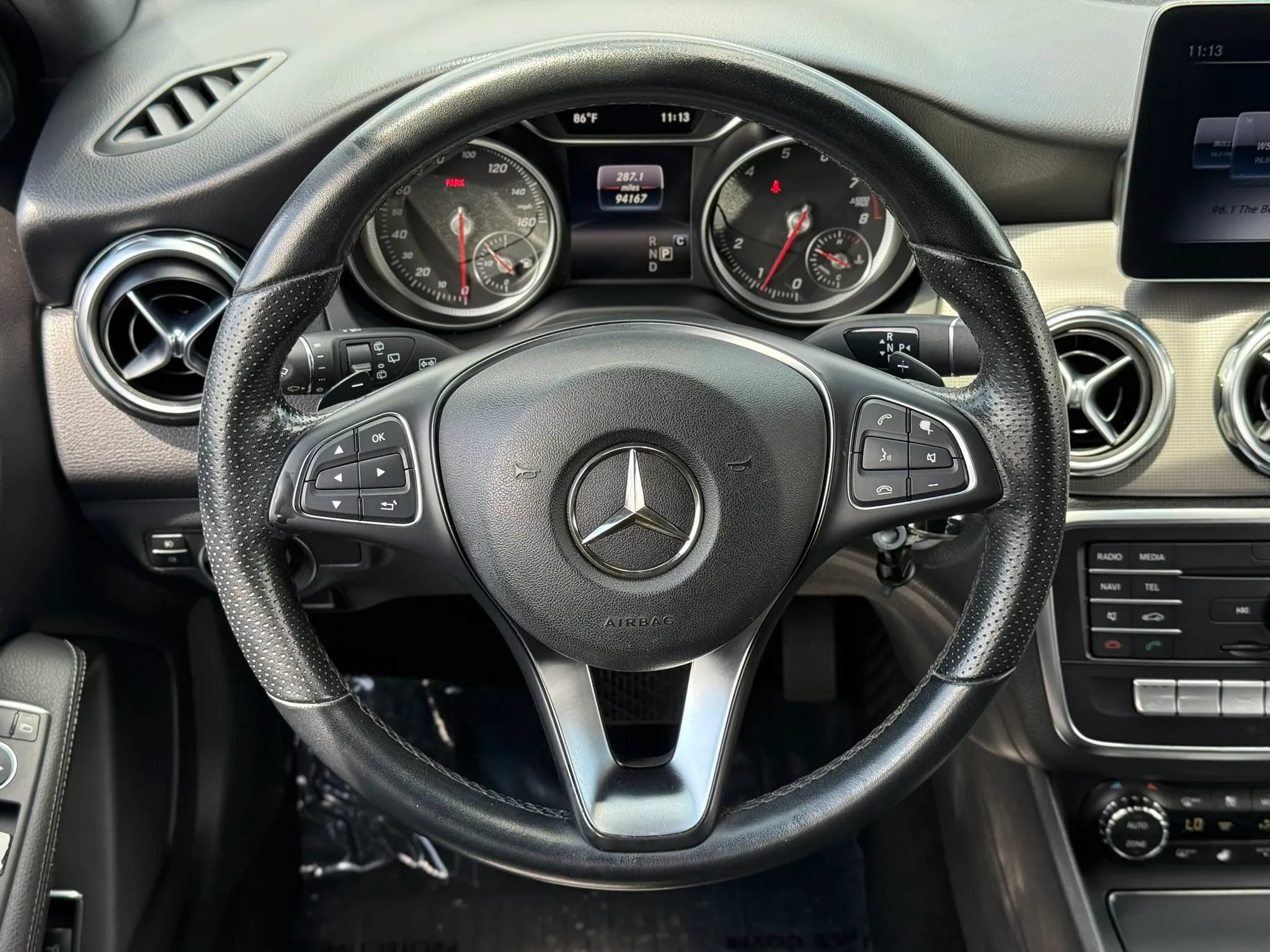 Used 2020 Mercedes-Benz GLA 250 w/ Premium Package image 17