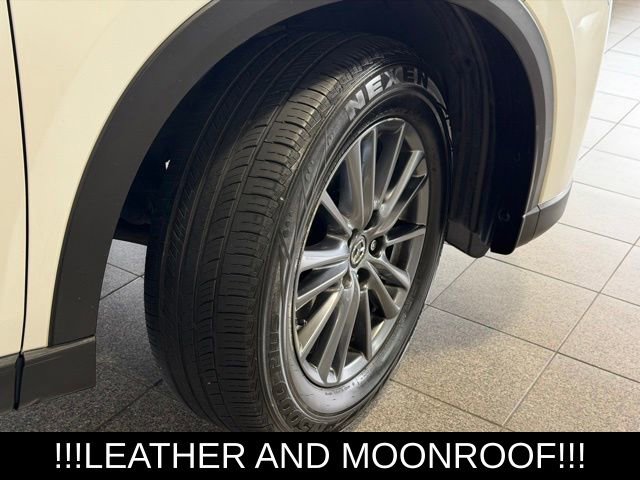 Used 2019 MAZDA CX-5 Touring AWD/4WD image 12