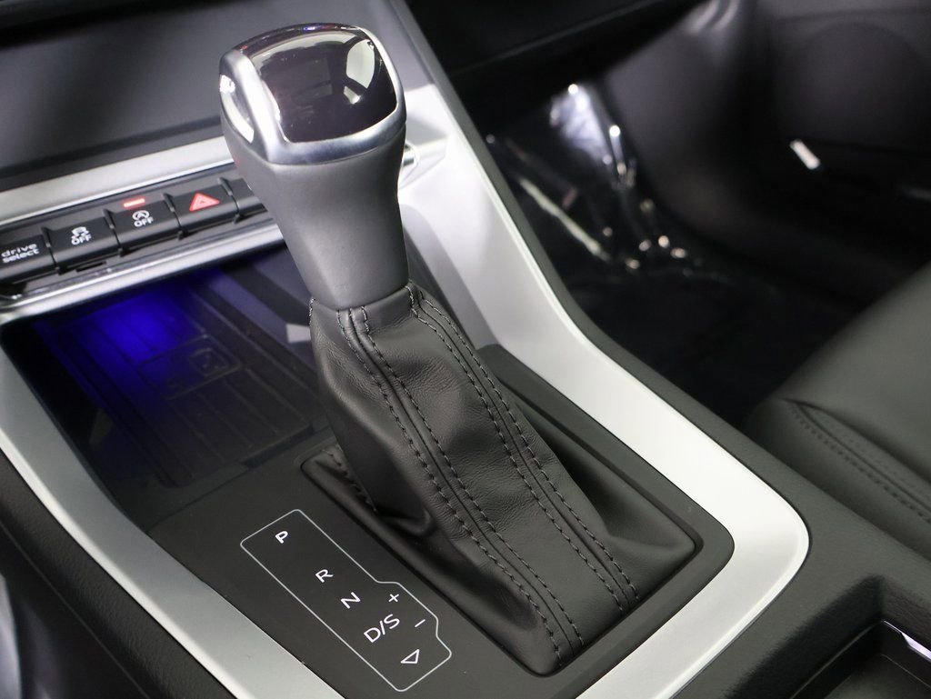 Used 2025 Audi Q3 2.0T Premium Plus w/ Premium Plus Package image 4