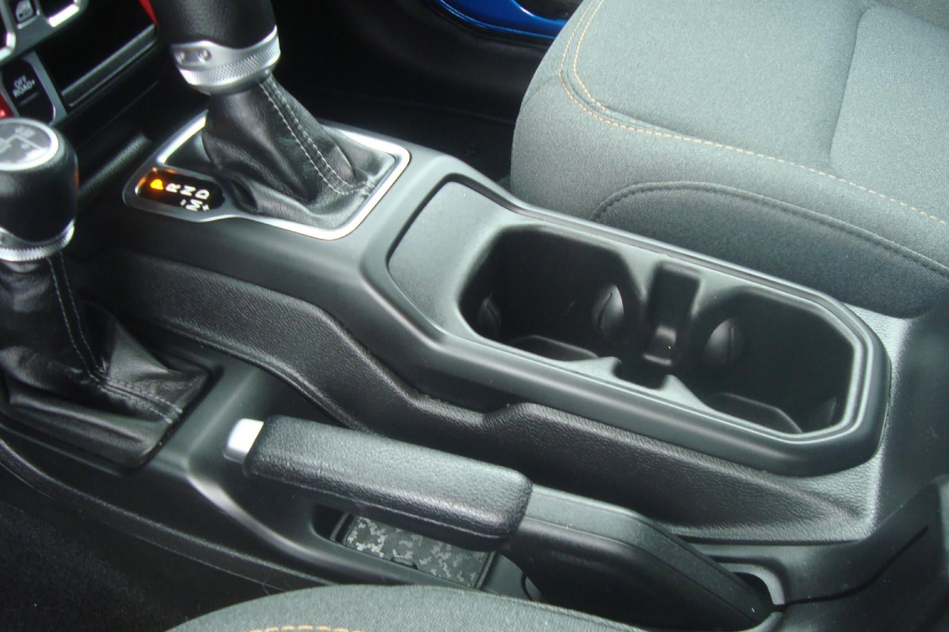 Used 2024 Jeep Wrangler Unlimited AWD/4WD image 16