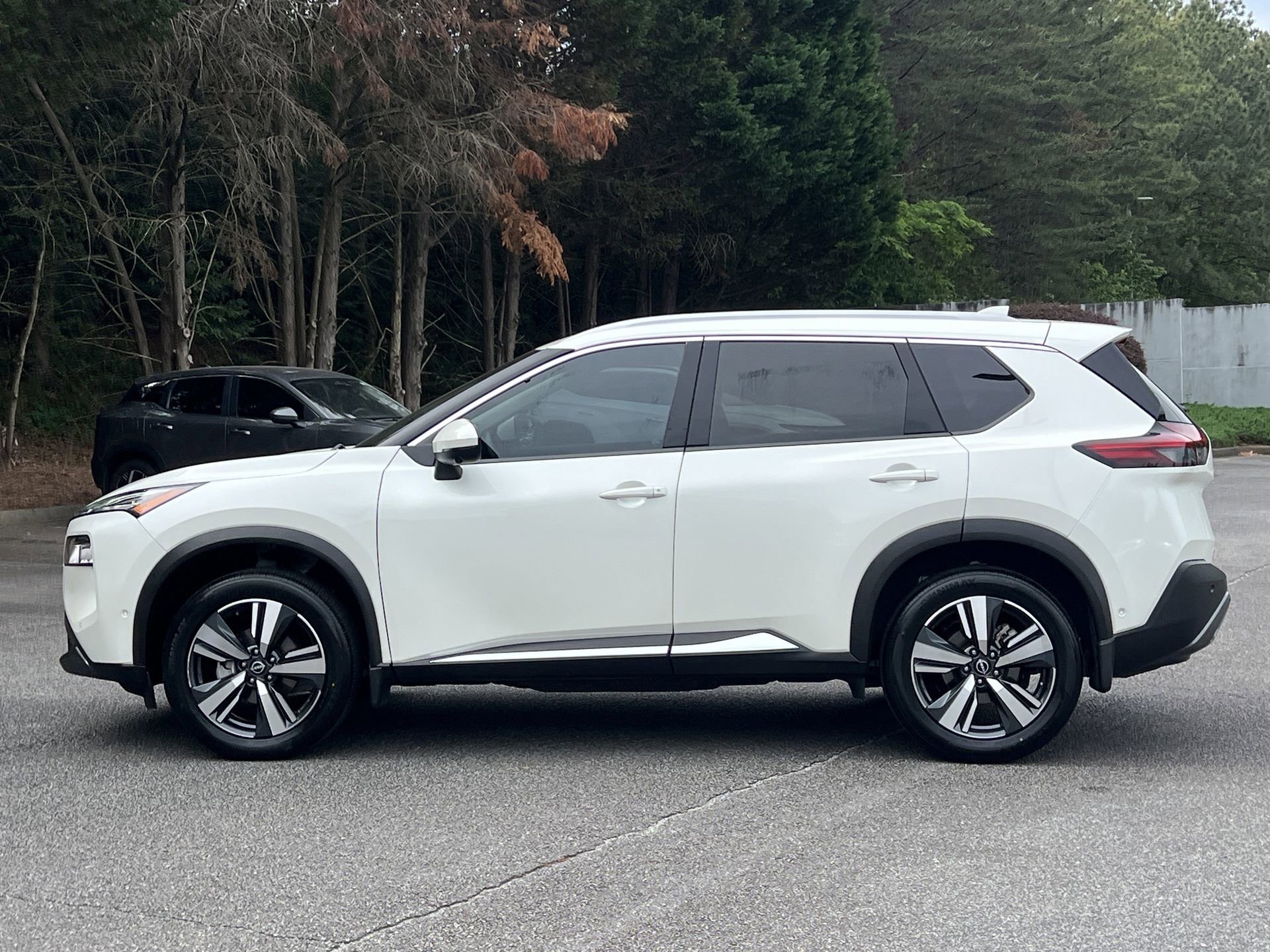Certified 2023 Nissan Rogue SL w/ SL Premium Package FWD image 23