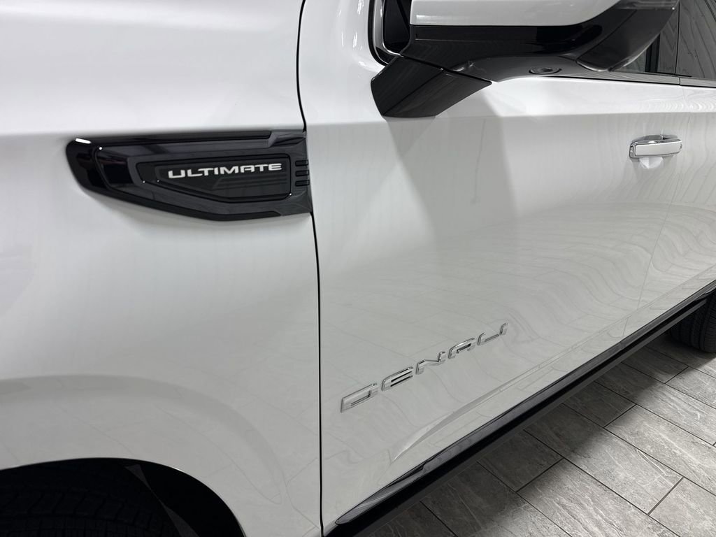 New 2026 GMC Yukon XL Denali Ultimate AWD/4WD image 33
