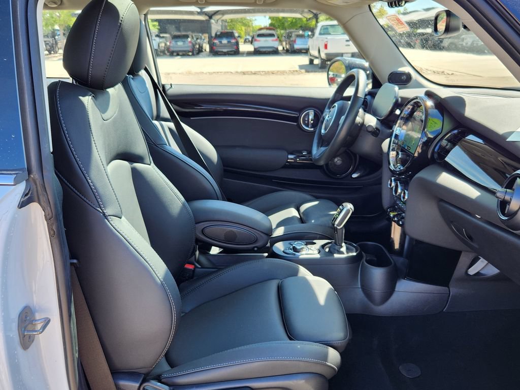 Used 2024 MINI Cooper SE FWD image 15