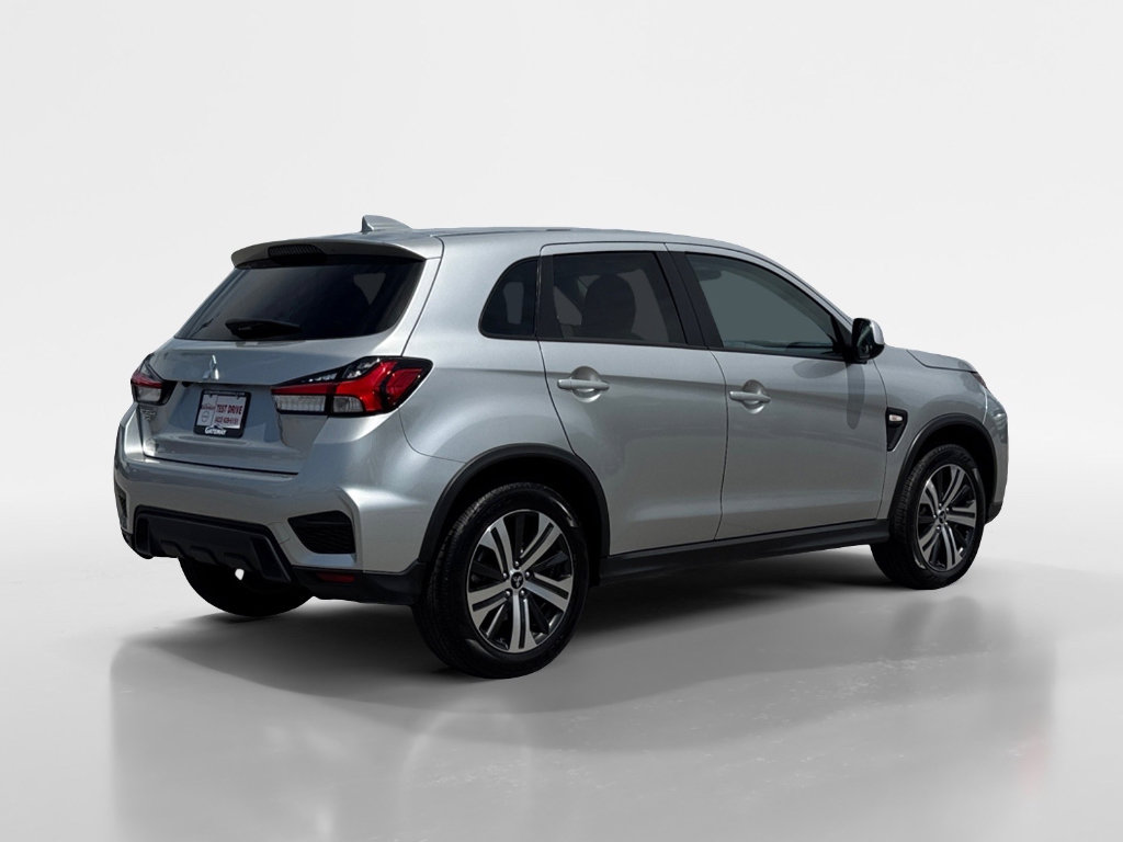 Used 2025 Mitsubishi Outlander Sport SE image 6