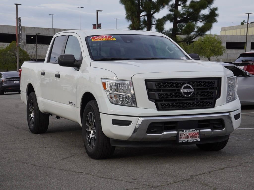Certified 2023 Nissan Titan SV video 2