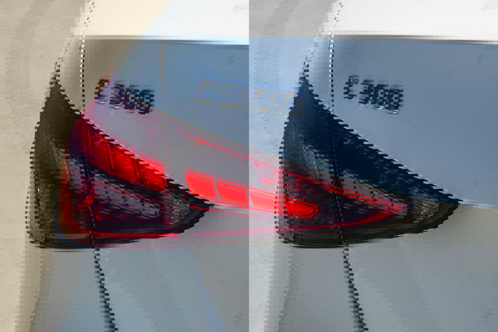 Used 2022 Mercedes-Benz C 300 Sedan image 11