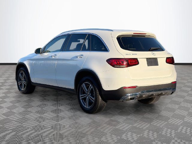Used 2022 Mercedes-Benz GLC 300 4MATIC image 4