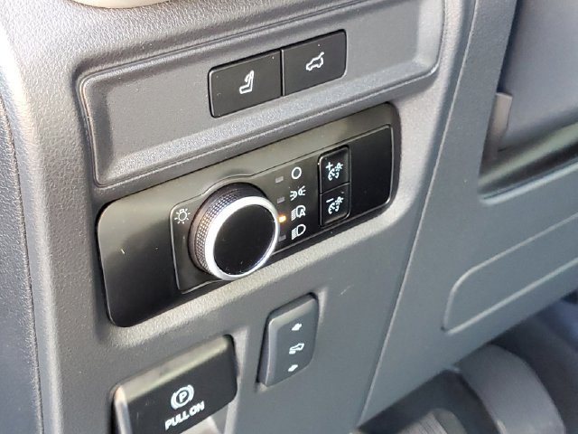 Used 2024 Ford Expedition XLT AWD/4WD image 11