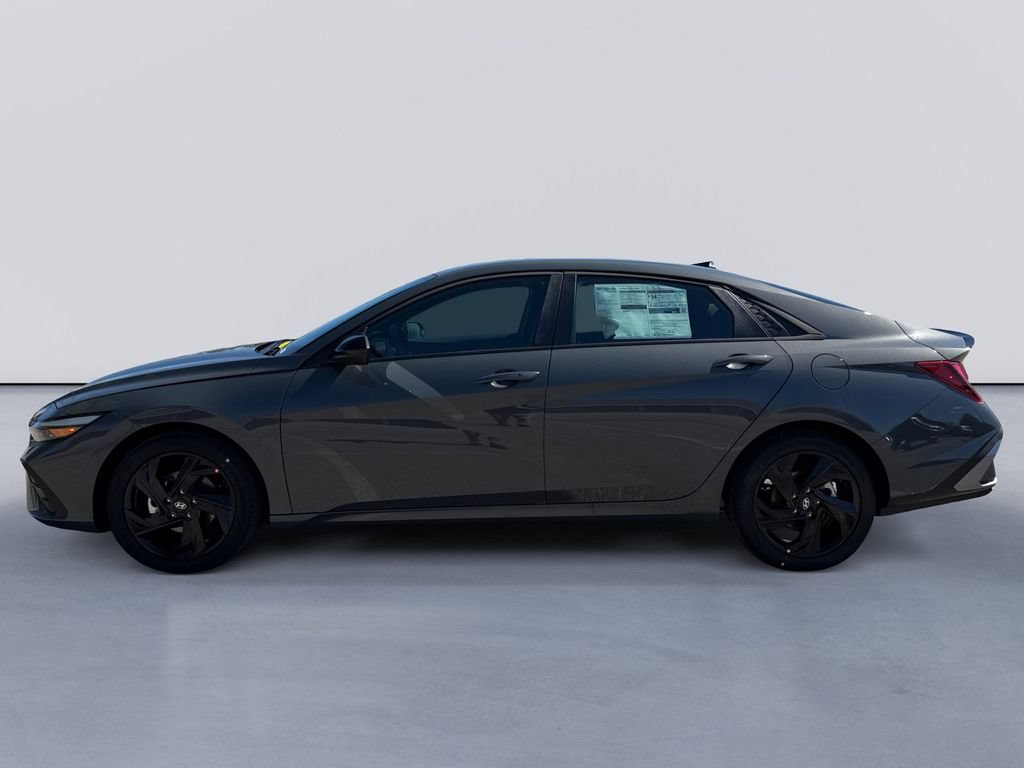 New 2026 Hyundai Elantra Sport FWD image 6