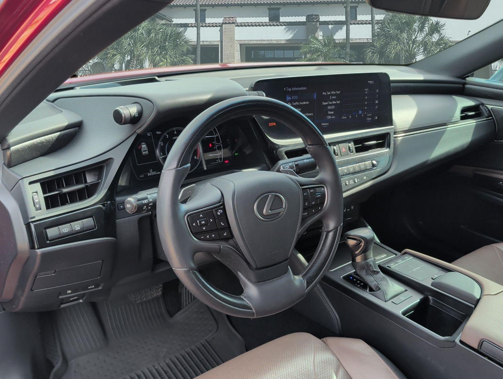 Used 2022 Lexus ES 350 Ultra Luxury w/ Accessory Package 2 FWD image 12