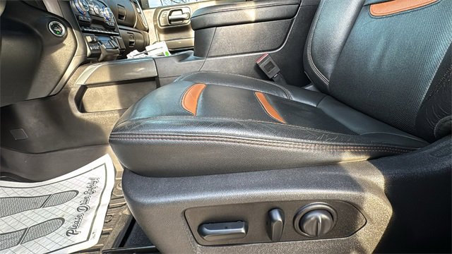 Used 2019 GMC Sierra 1500 AT4 w/ AT4 Premium Package image 9