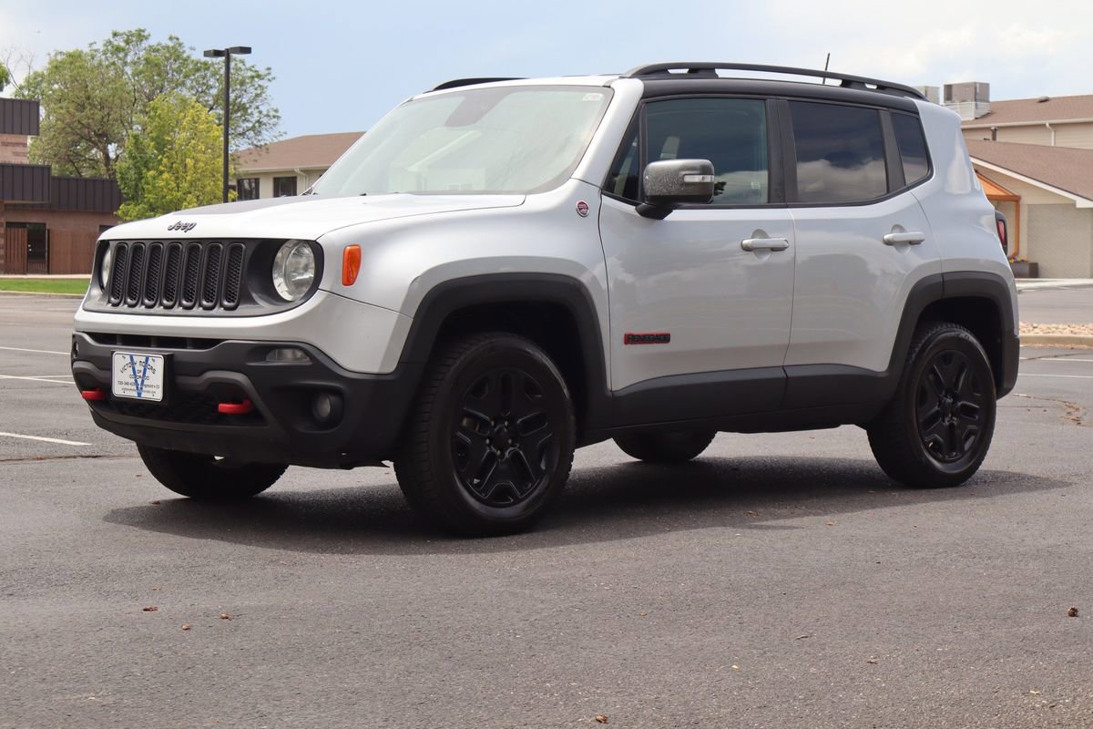 Used 2018 Jeep Renegade Trailhawk AWD/4WD image 11