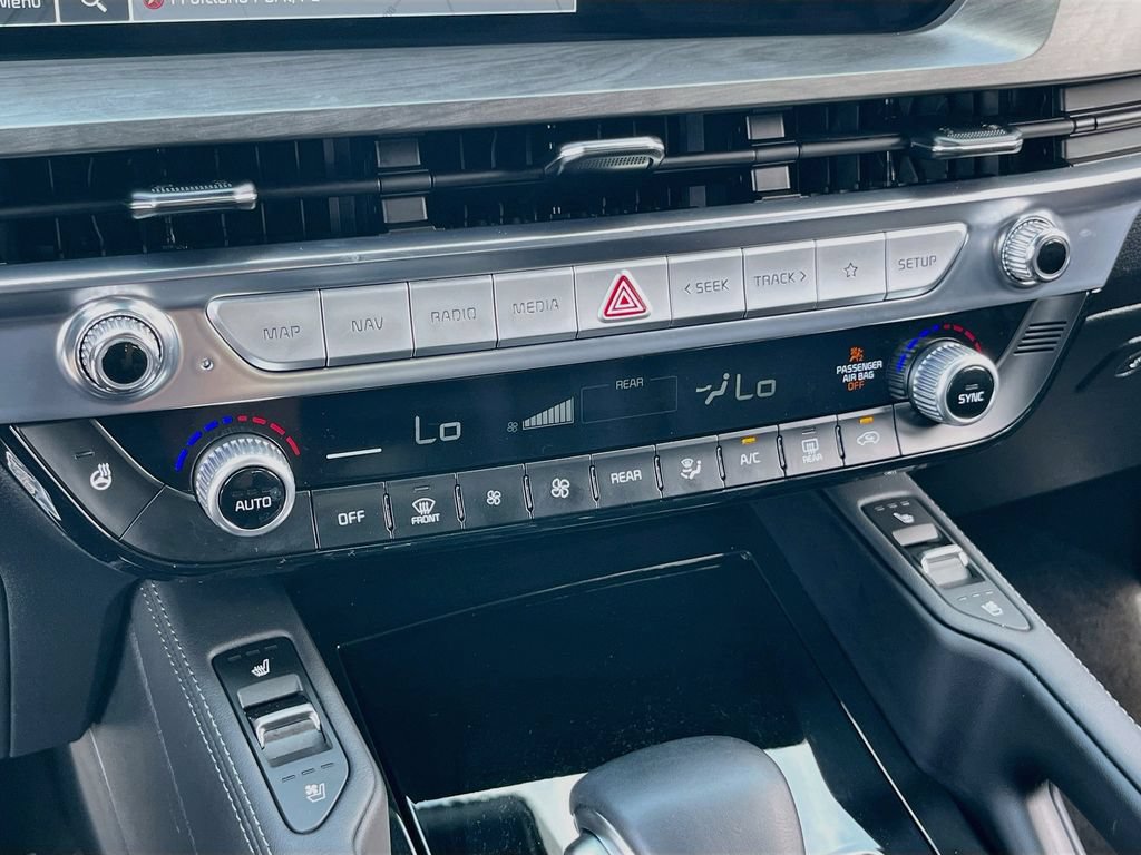 Used 2025 Kia Telluride SX X-Line AWD/4WD image 16