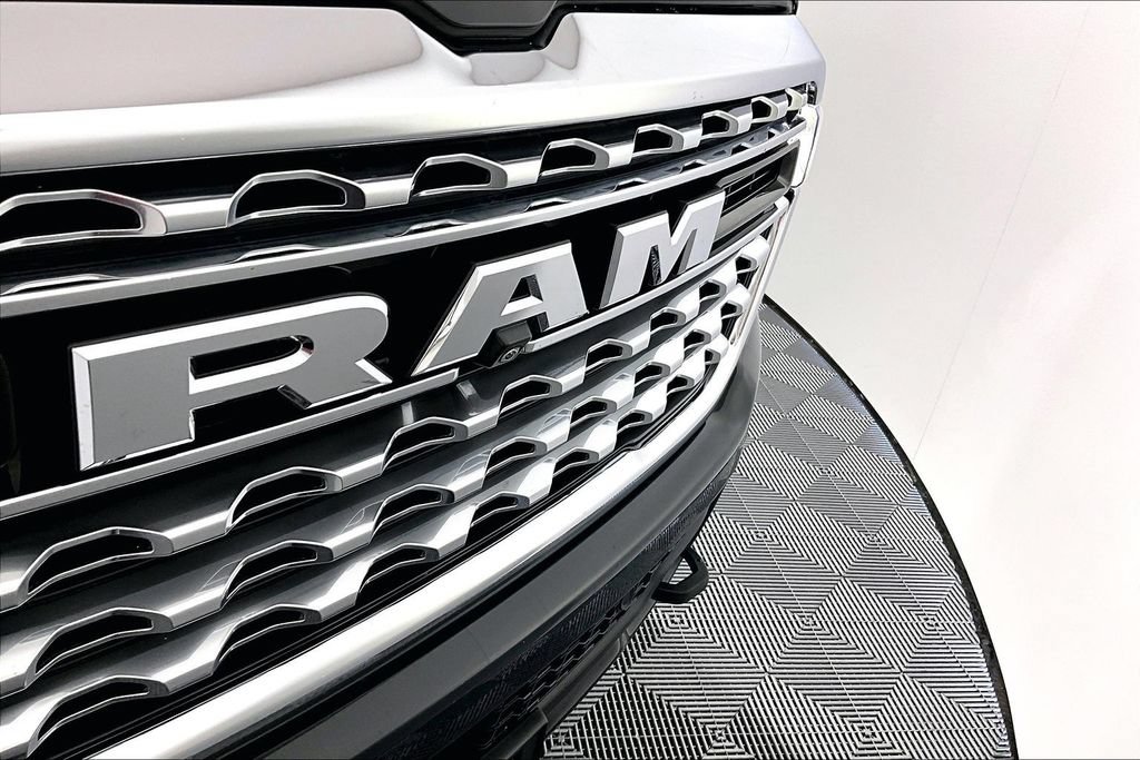 Used 2025 RAM 1500 Limited AWD/4WD image 30