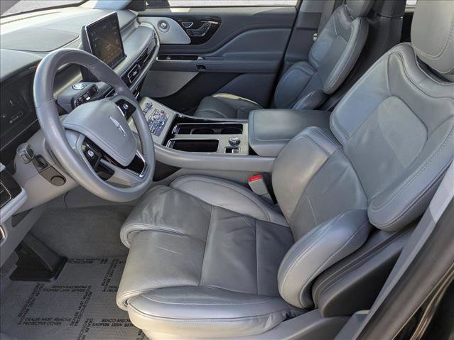 Used 2020 Lincoln Aviator Reserve w/ Equipment Group 202A image 17
