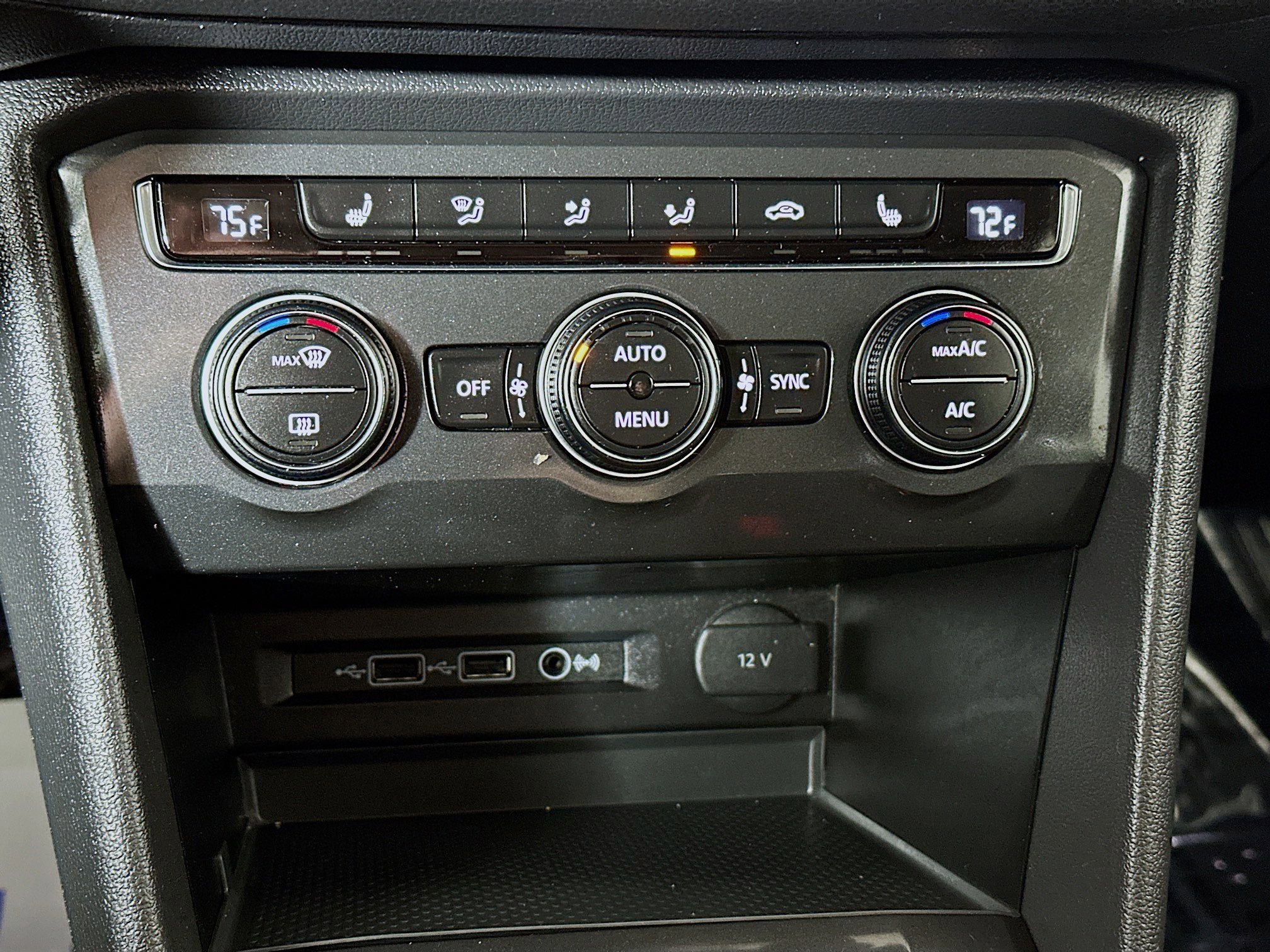 Used 2019 Volkswagen Tiguan SEL image 16