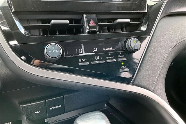 Used 2021 Toyota Camry SE image 22