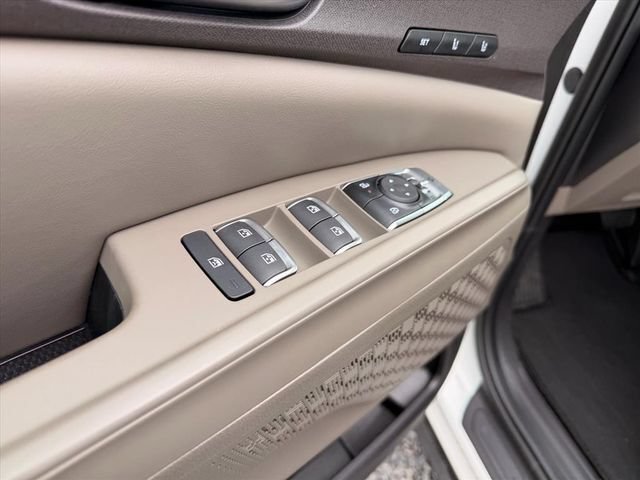 New 2026 Kia Carnival EX FWD image 14