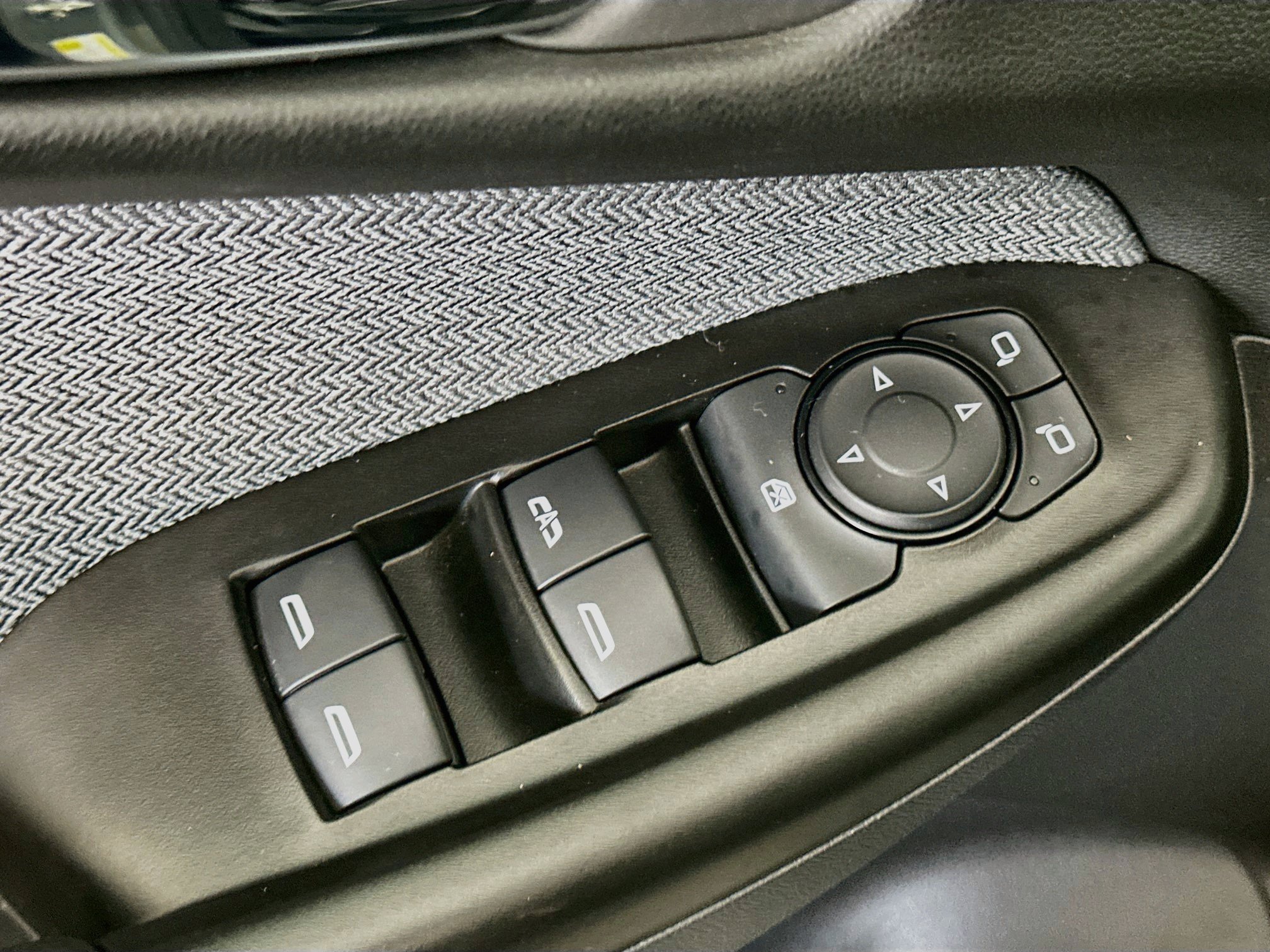 Used 2024 Chevrolet TrailBlazer LS w/ LS Convenience Package FWD image 15