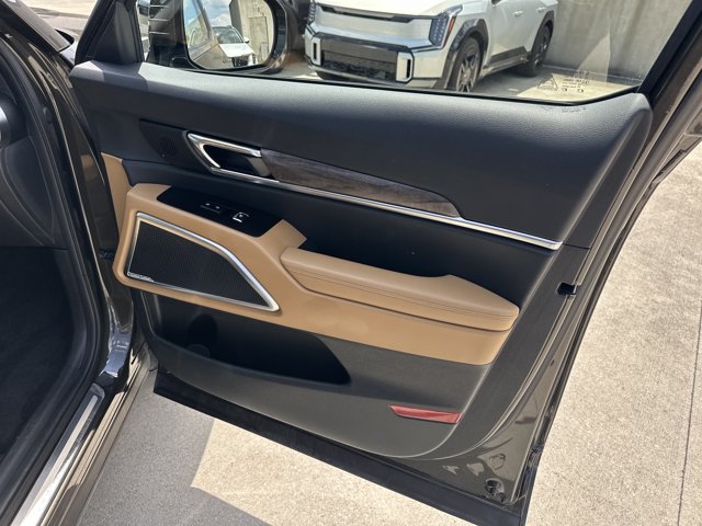 Used 2021 Kia Telluride SX w/ Nightfall Edition Package AWD/4WD image 17