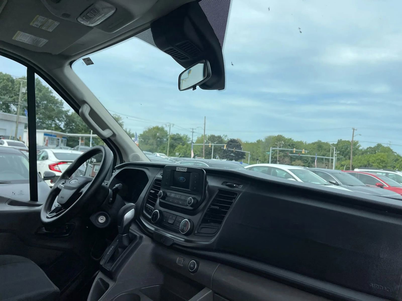 Used 2020 Ford Transit 350 XLT image 10