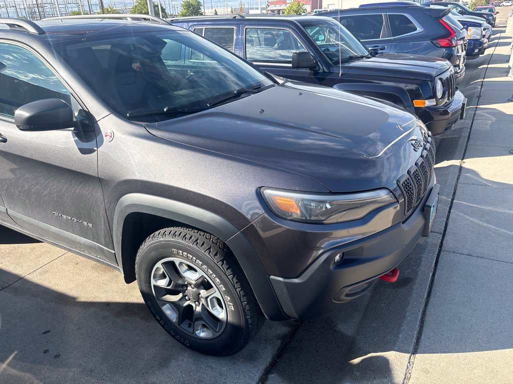 Used 2019 Jeep Cherokee Trailhawk w/ Cold Weather Group AWD/4WD image 17
