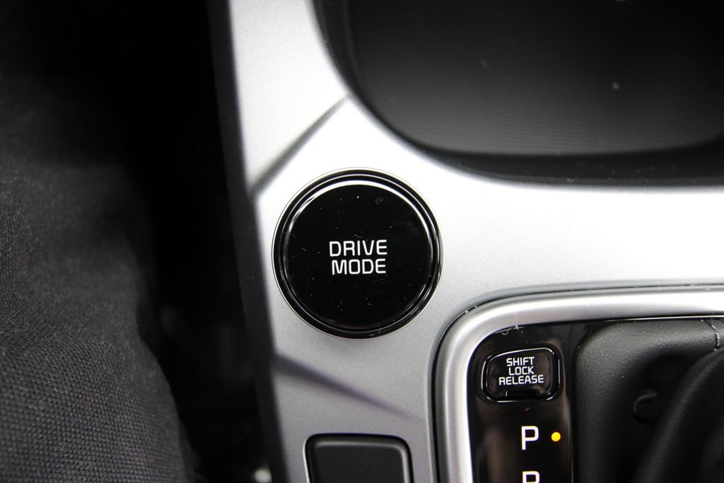 New 2026 Kia Seltos LX image 23