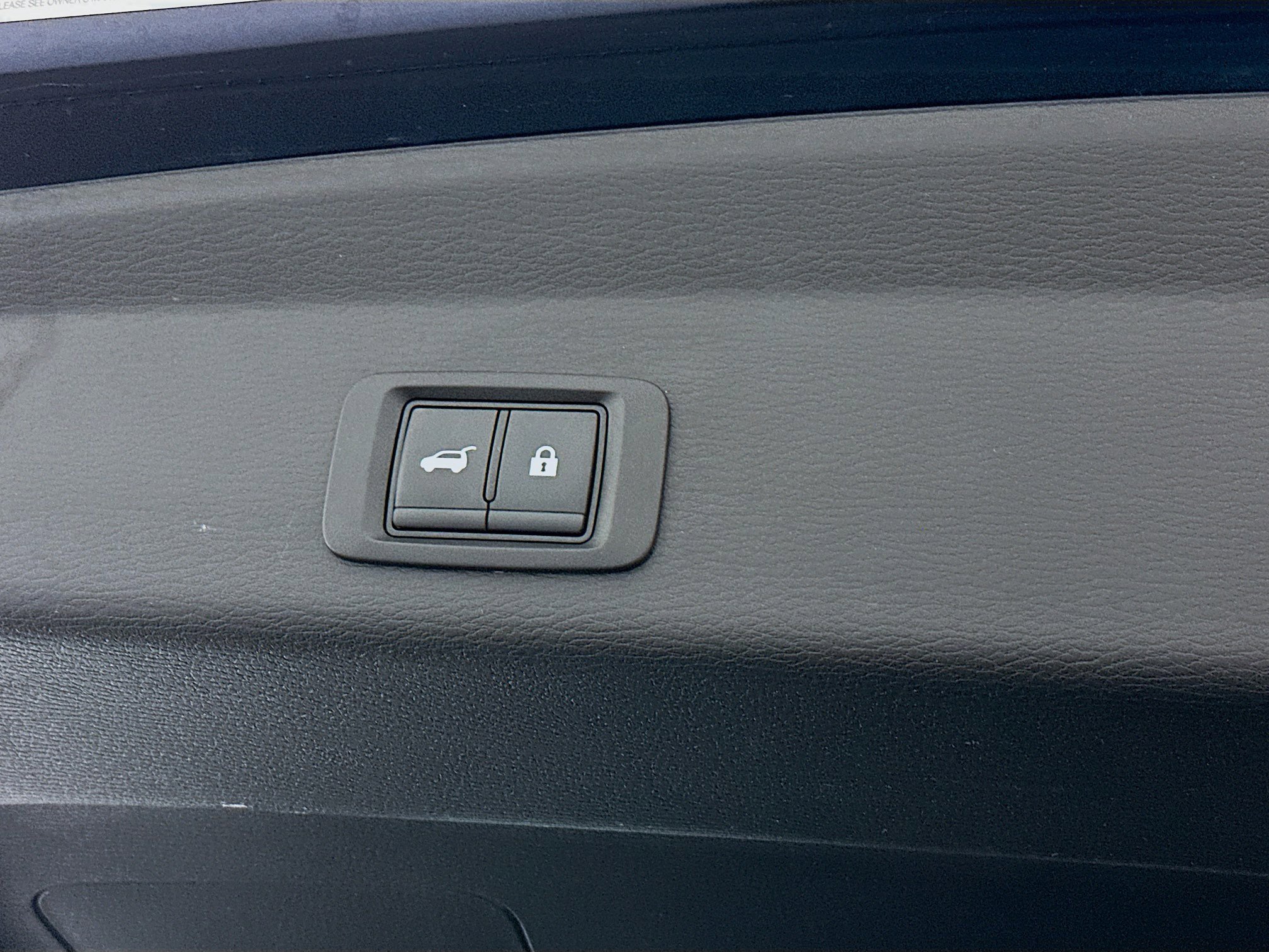 Used 2025 Mitsubishi Outlander SE image 31